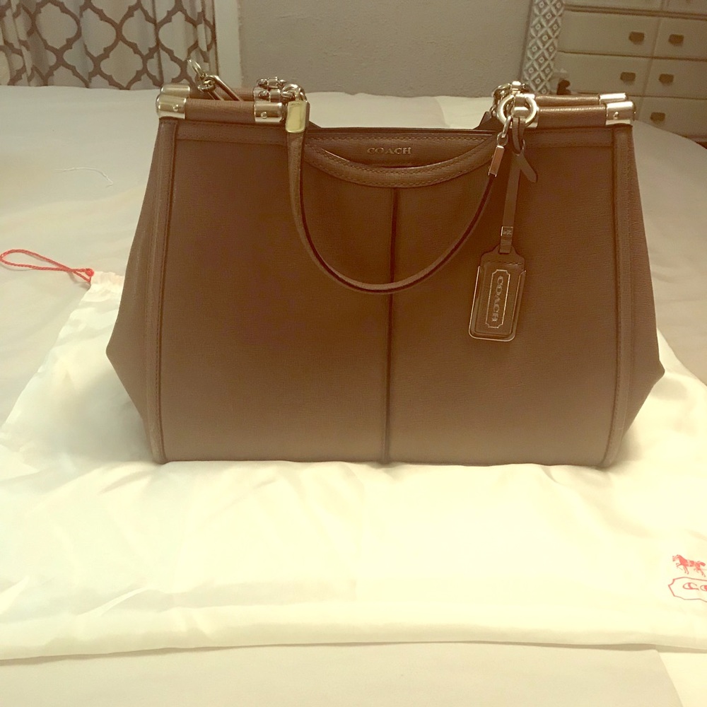 Coach leather Sachtel 👜